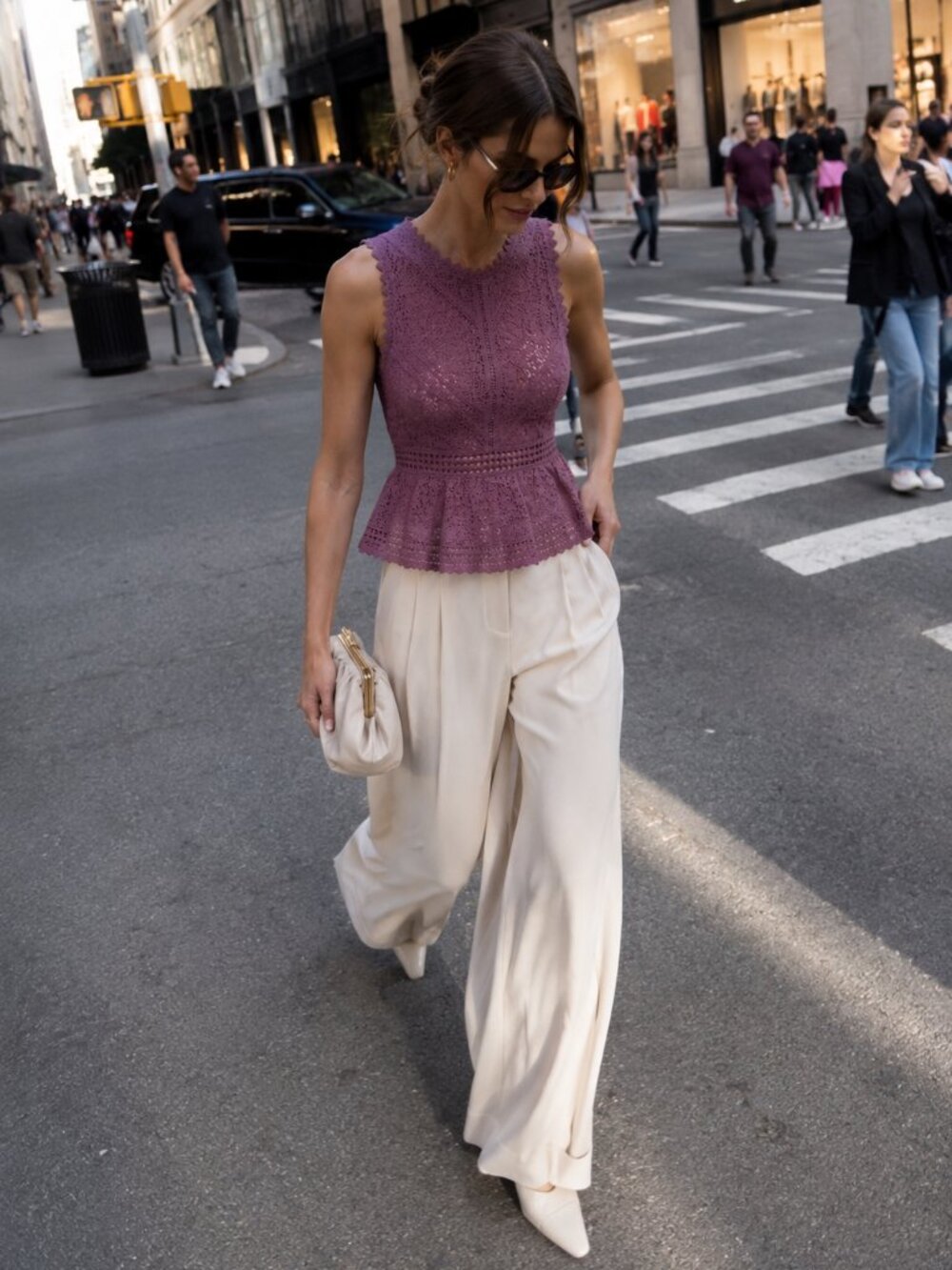 Romeo and Juliet  Lace Peplum Top Round Neck Sleeveless Zip M